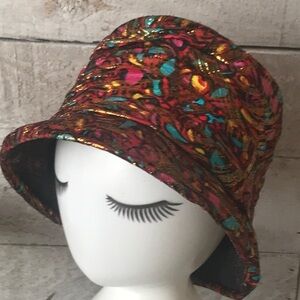 Retro vintage metallic structured hat